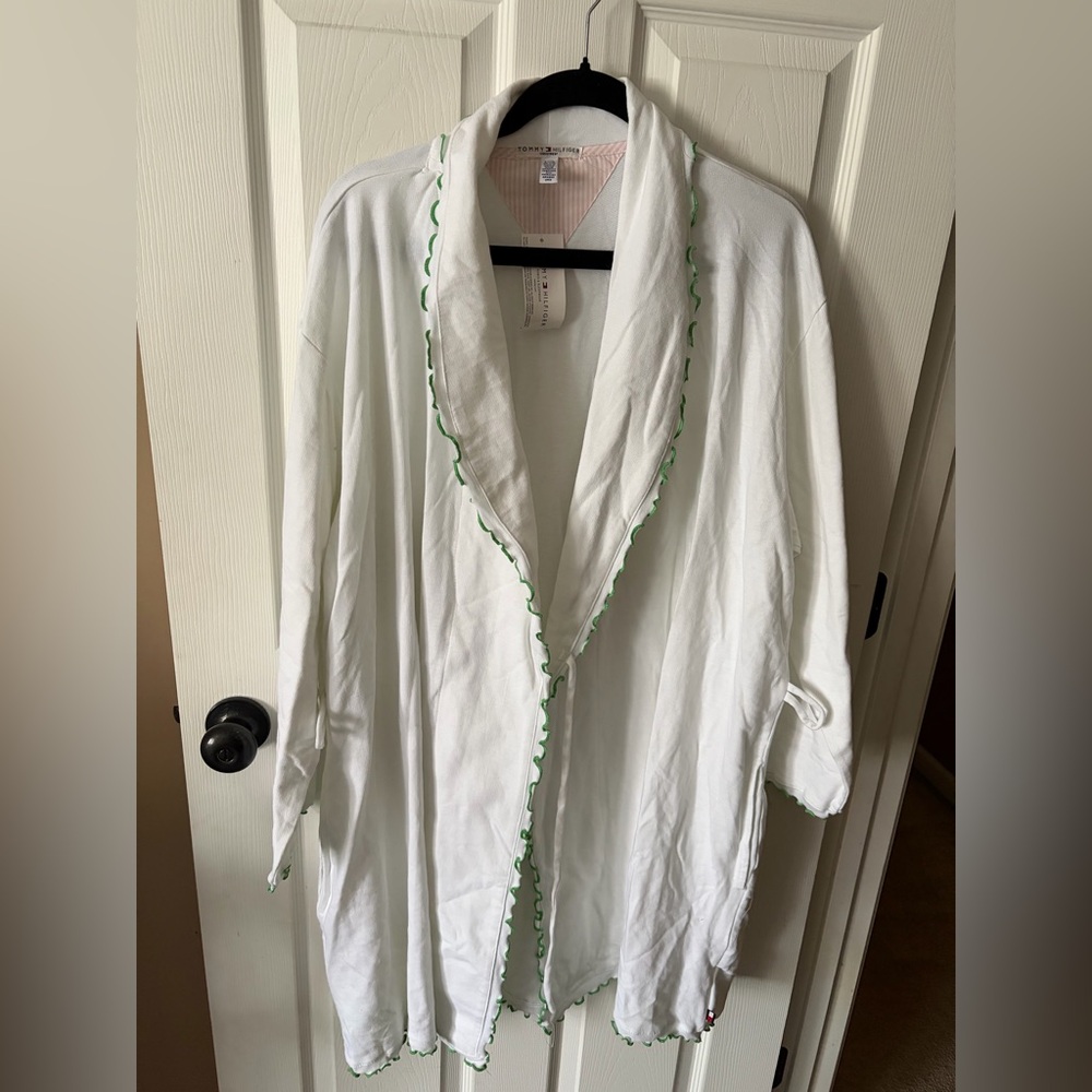🆕 Tommy Hilfiger Women’s White Robe With Green Scalloped Trim Size L/XL